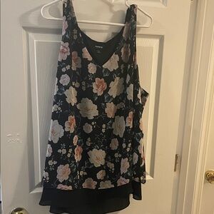 Torrid 3X Black and Floral Blouse